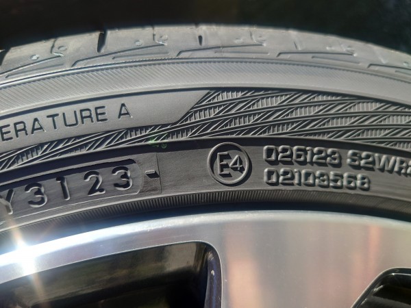 YOKOHAMA ADVAN dB V552 205/55R16 91W | タイヤの通販 販売と交換