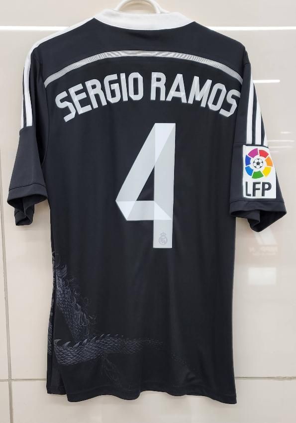 レアルマドリード（3rd）14/15 セルヒオラモス＃4+パッチ2個