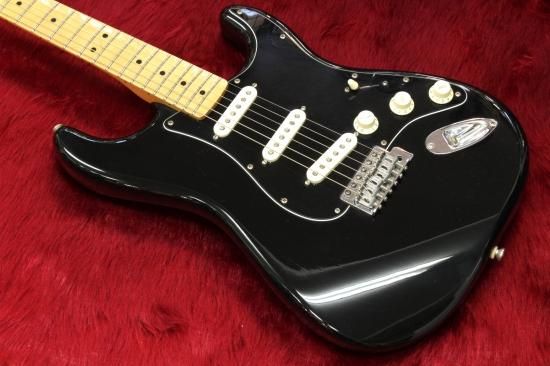 Fender Mexico Stratocaster BLK Maple - Geek IN Box