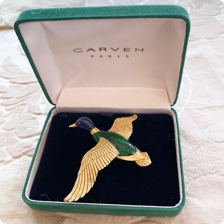 フランス製鴨モチーフのCARVENヴィンテージブローチ