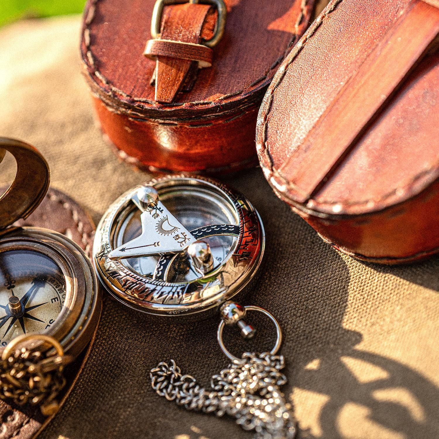 ブッシュクラフト 懐中コンパス日時計 シルバー - ブッシュクラフト.jp