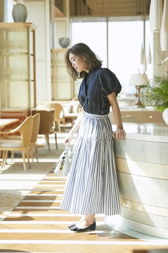 ギャザースリーブブラウス(ネイビー) - seventen