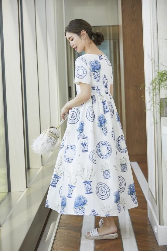 ブルーアンドホワイトプリントドレス(半袖)/ブルー - seventen