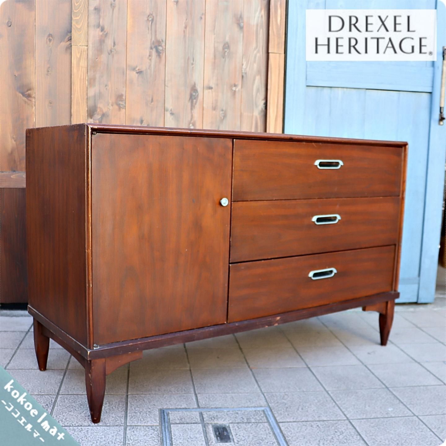 アメリカDREXEL HERITAGE(ドレクセルヘリテイジ)社のウォールナット材