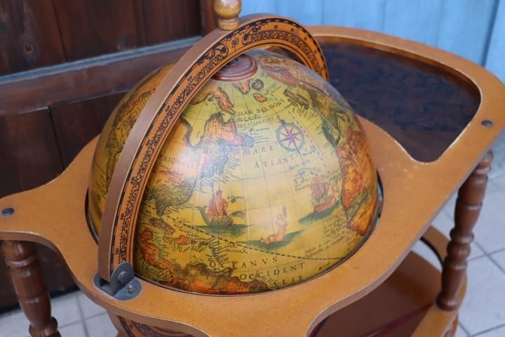 アンティーク調◇地球儀型◇ワインラック◇キッチンワゴン◇クラシック