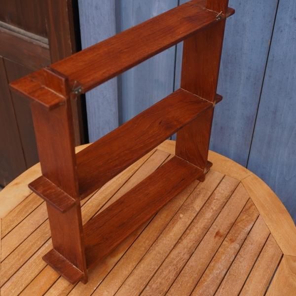 北欧デンマークより入荷したチーク材を使用したヴィンテージ ウォール