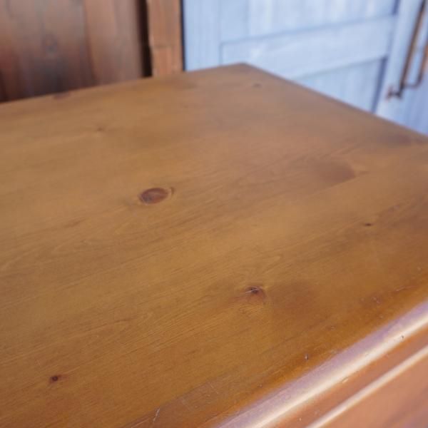 KOSUGA(コスガ)の人気シリーズPROVENCE(プロヴァンス)のパイン材を使用