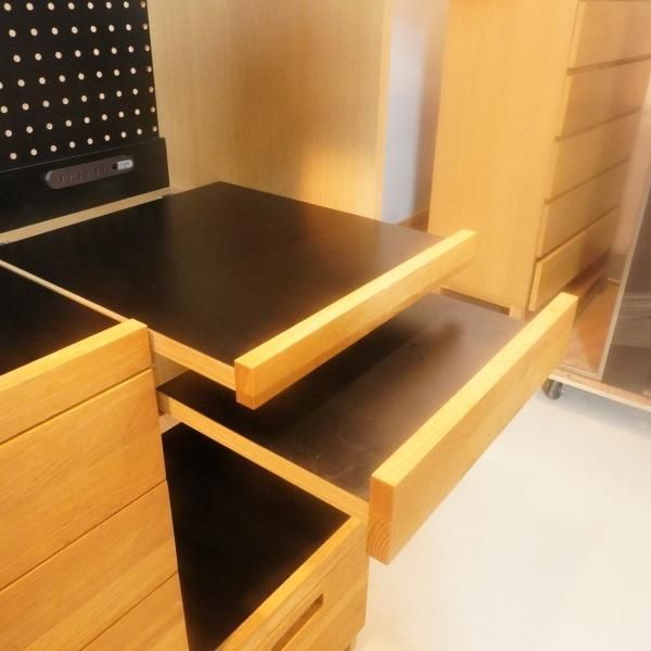 人気のunico(ウニコ)よりHUTTE(ヒュッテ)シリーズ のキッチンボード