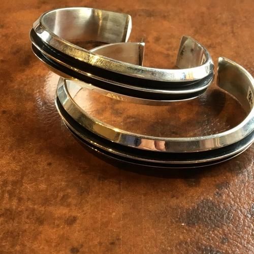 Tom Hawk “Silver Double-Line Bangle