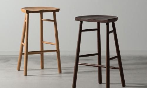 Form ハイスツール ドルティ｜オーク材の天然木×座繰り座面 北欧
