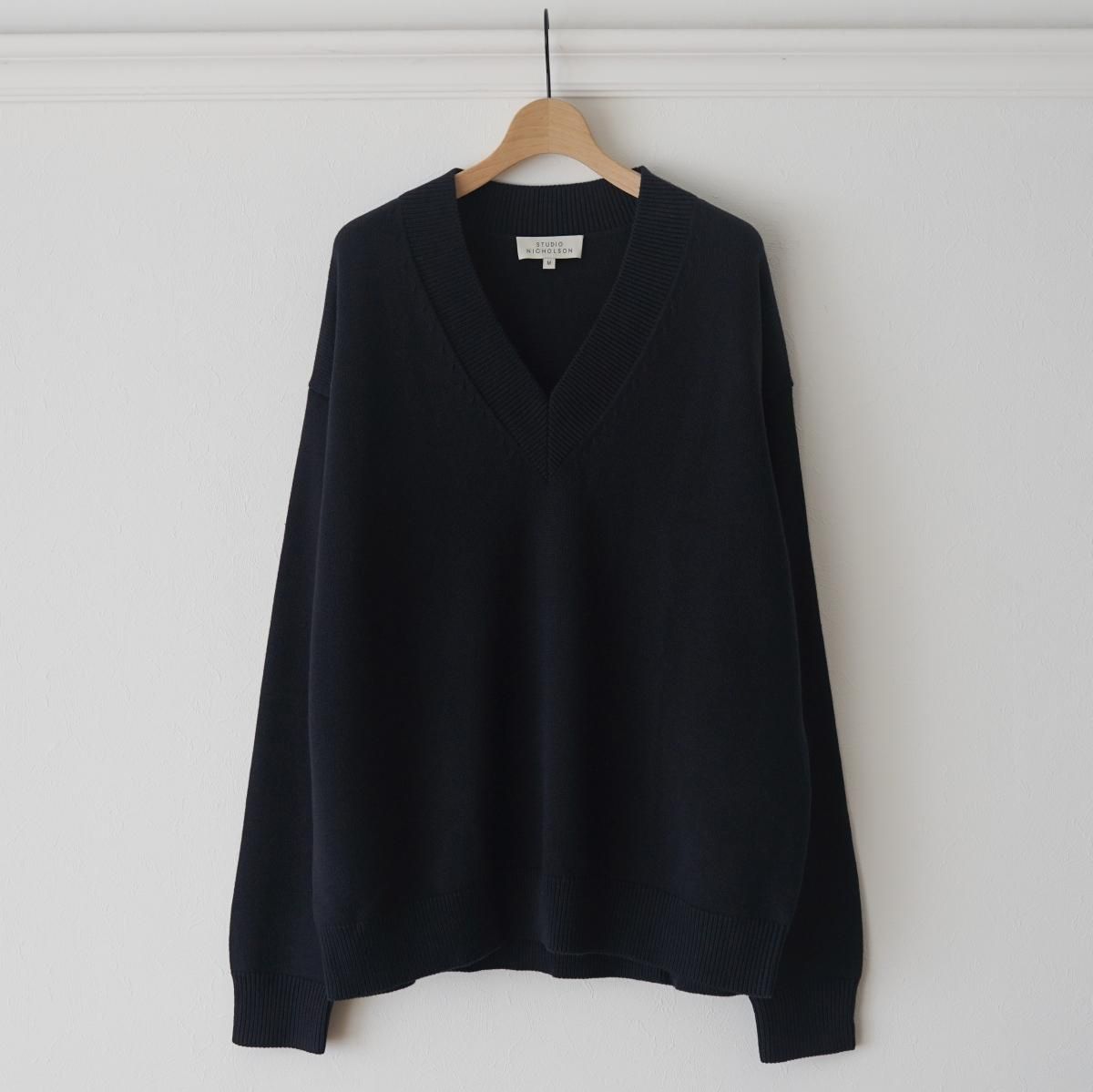 STUDIO NICHOLSON スタジオニコルソン】 MERINO COTTON V NECK JUMPER
