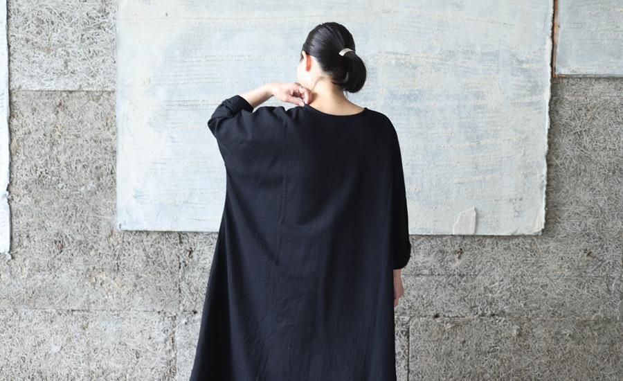 tamaki niime(タマキ ニイメ) 玉木新雌 BLACK denim fuwa-T ALL