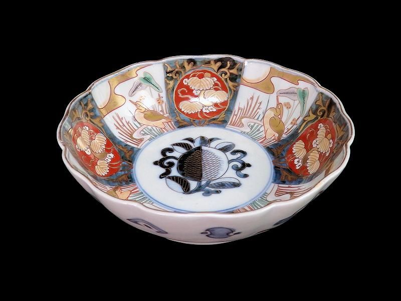 鉢□伊万里染付唐草紋窓山水図大鉢 菓子器 蝙蝠 蛇の目高台□ 忠佐伯