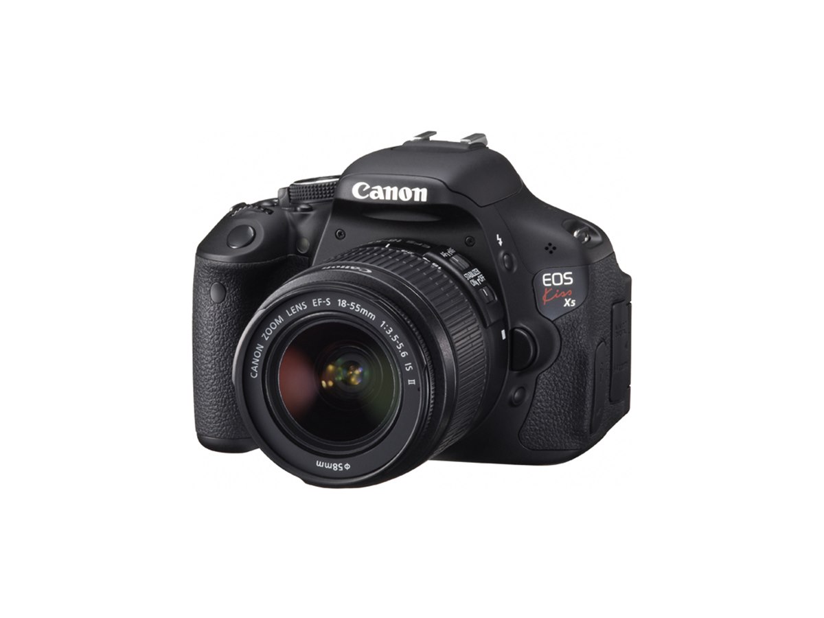 キヤノン、可動式液晶を採用した「EOS Kiss X5」 - 価格.com