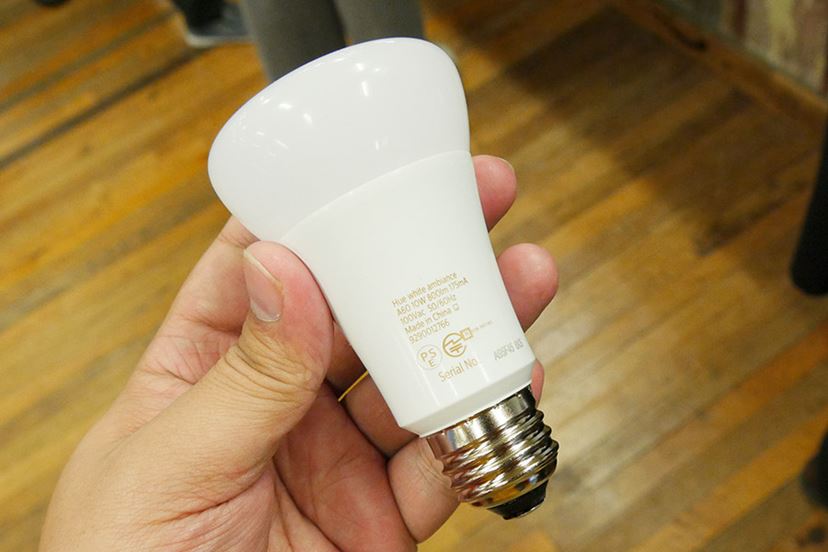 より手軽に使える多機能LED照明「Philips Hue ホワイトグラデーション