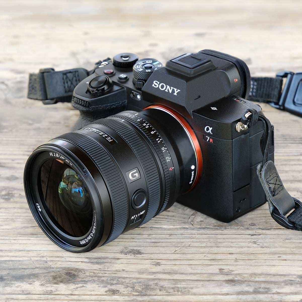 ソニー「FE 24-50mm F2.8 G」は“標準好き”注目のニュータイプズーム