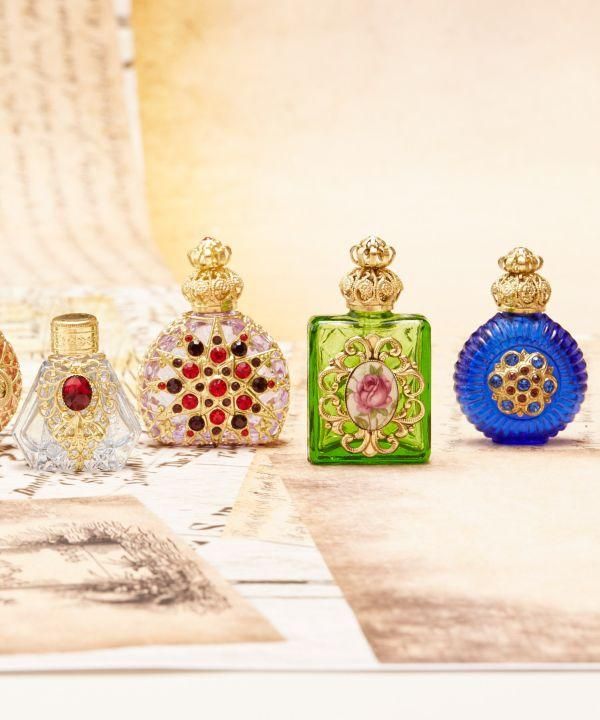 チェコ製輸入品】ボヘミアガラスカメオ香水瓶〜スクエアグリーン