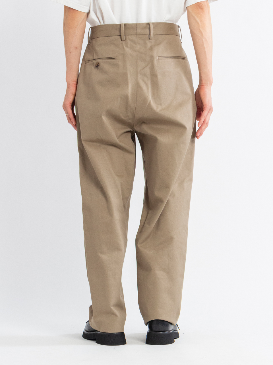 1 TUCK PANTS-1タックパンツ-URU（ウル）通販| stcompany