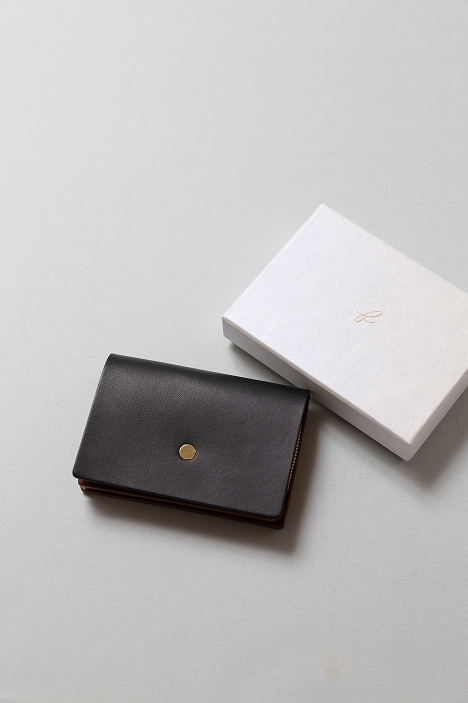 forme（フォルメ）Change purse（Black）Liscio｜通販 - ソコノワ