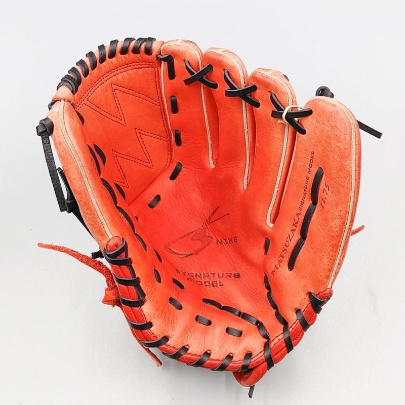 全紐交換済み 】 ナイキ 軟式グローブ / 投手用 型付け済み (nike