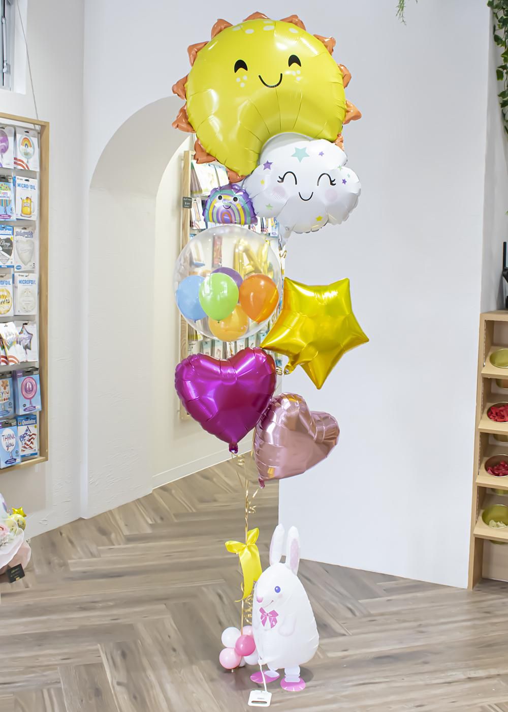 誕生日バルーンギフト】ニコニコ太陽バルーンブーケ | ラッピーの