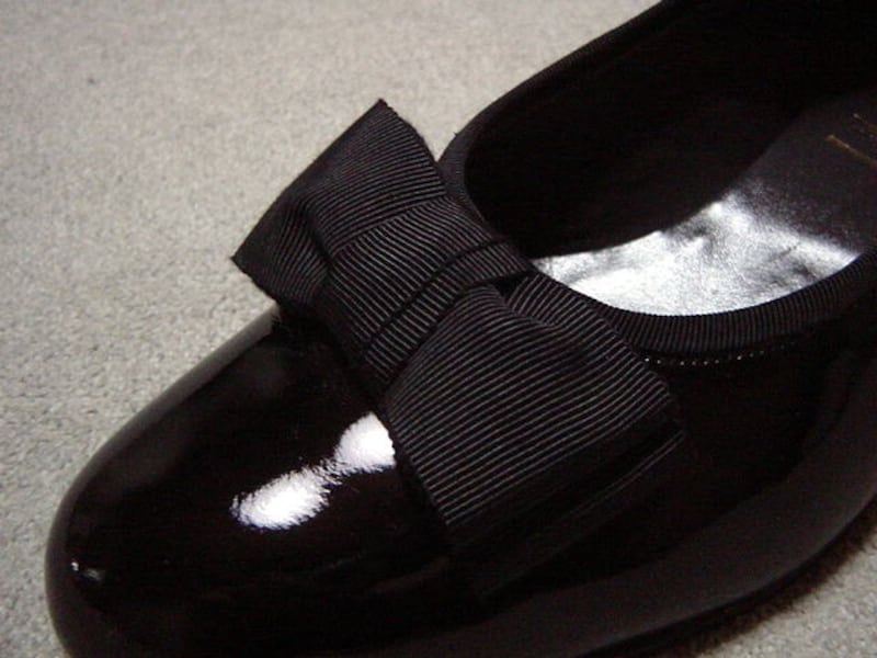 オペラパンプスはメンズのドレスシューズ！歴史や意味をプロが解説 [男