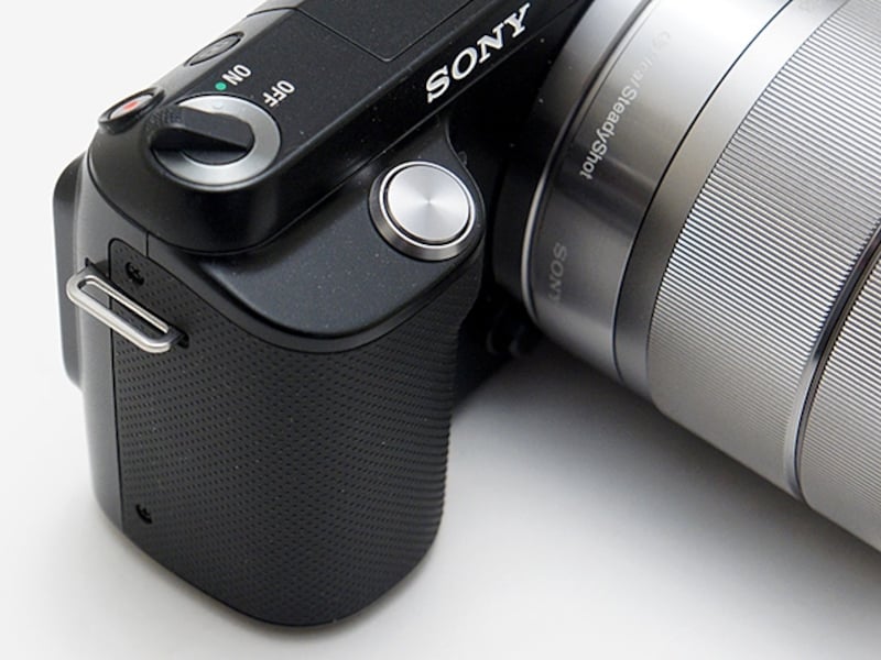 3/4 自分撮りを高画質で！ ソニー NEX-F3 レビュー [デジタル一眼