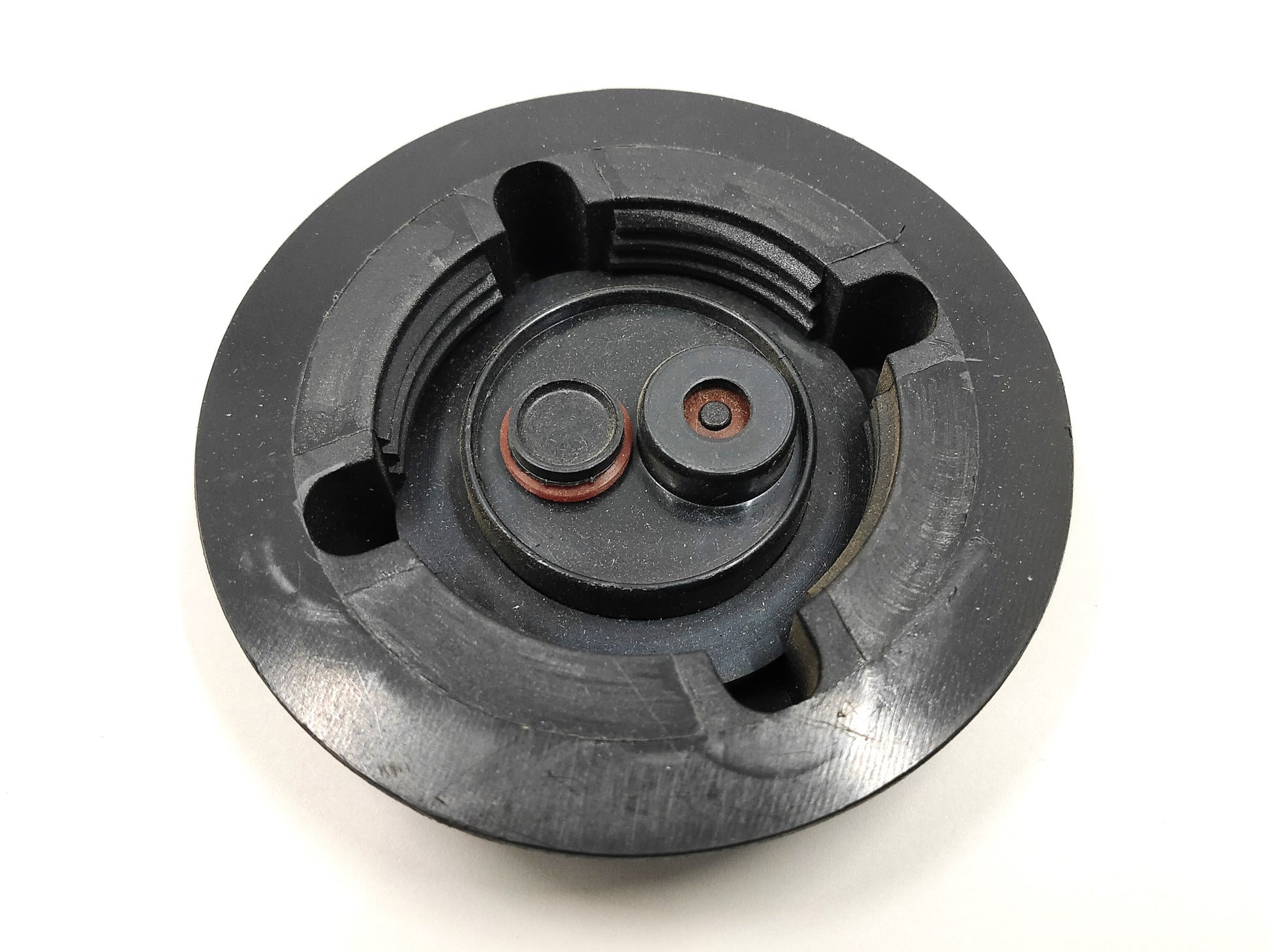 ボルボ 240 エキスパンションタンク ・キャップ付【新品】クーラント