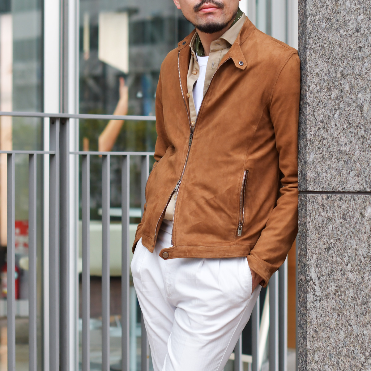 春のレザーはスエードが旬！TAGLIATORE【タリアトーレ