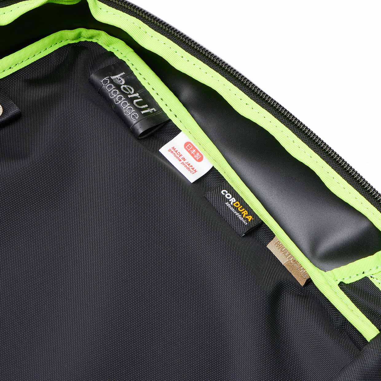 URBAN EXPLORER 16アーバンエクスプローラー 16BLACK｜ブラックカモbrf