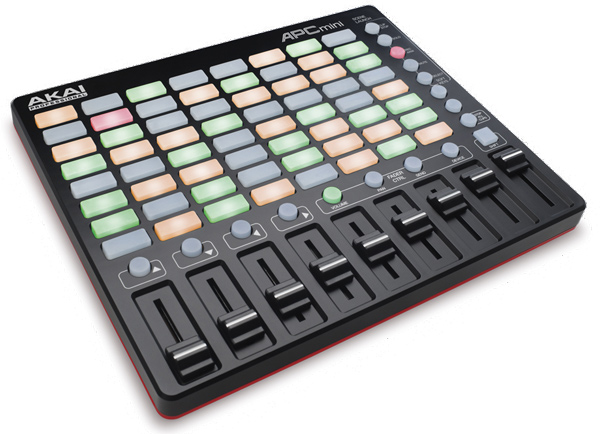 AKAI 「APC mini」Ableton Liveコンパクトなコントローラー発表