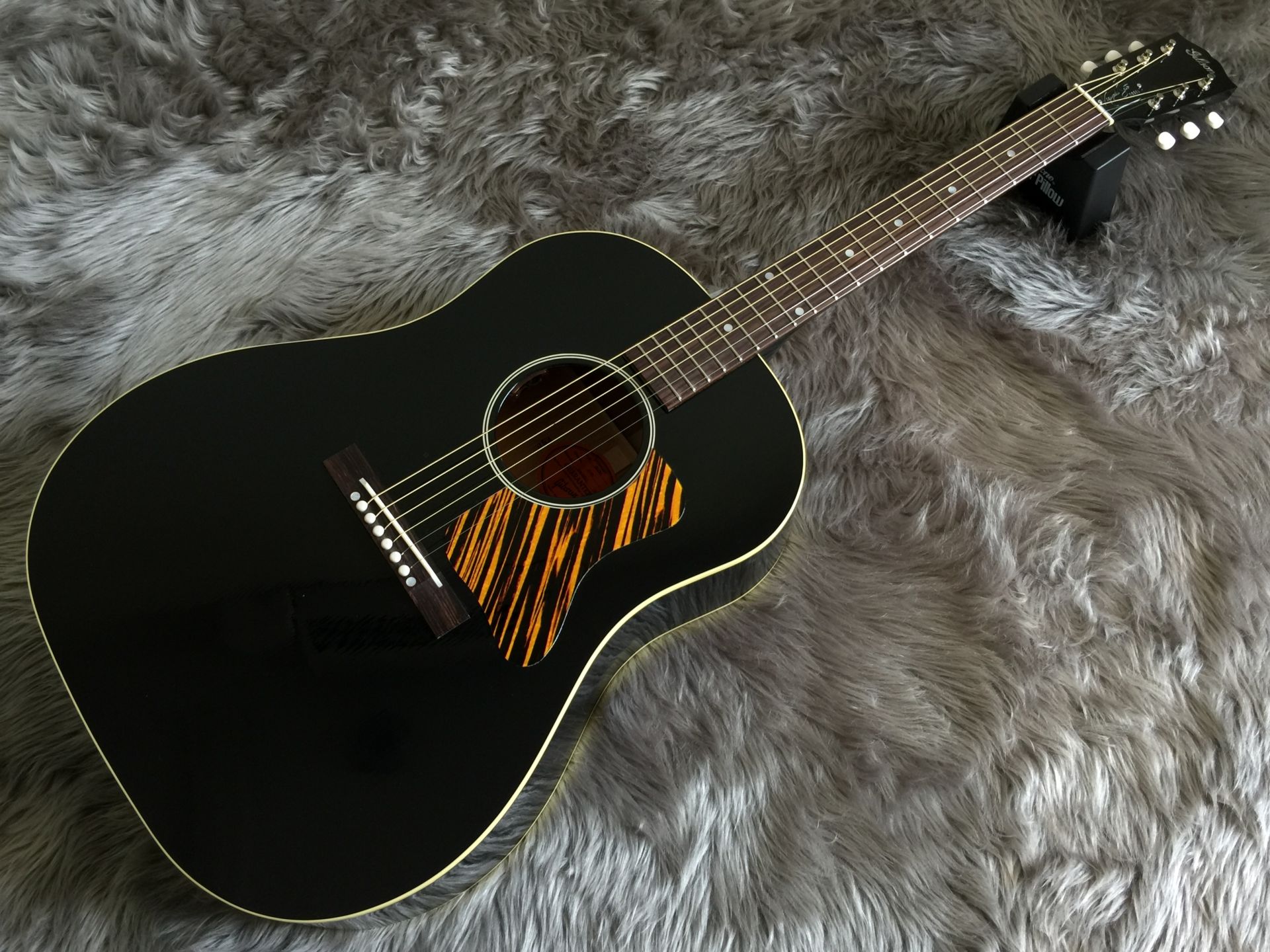 アコースティックギター】Gibson Kazuyoshi Saito J-35 入荷しました