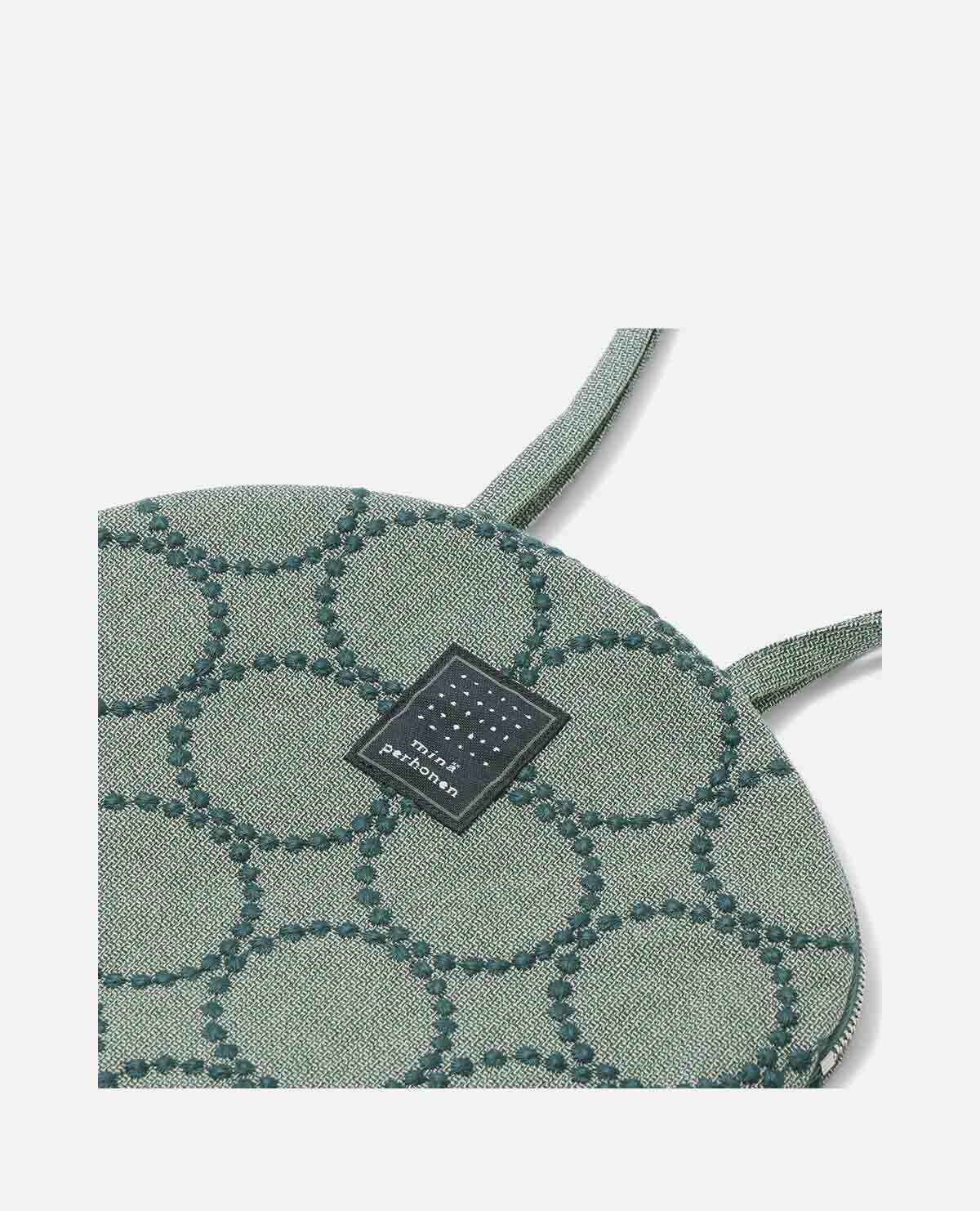 ミナ タンバリン マフィン バッグ グリーン｜ミナ ペルホネン / minä