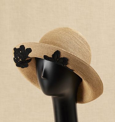 極美品 アシーナニューヨーク アマンダ amanda 刺繍 黒 定価の半額 極