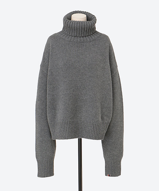 タートルネックセーター crop xtra 434 | extreme cashmere