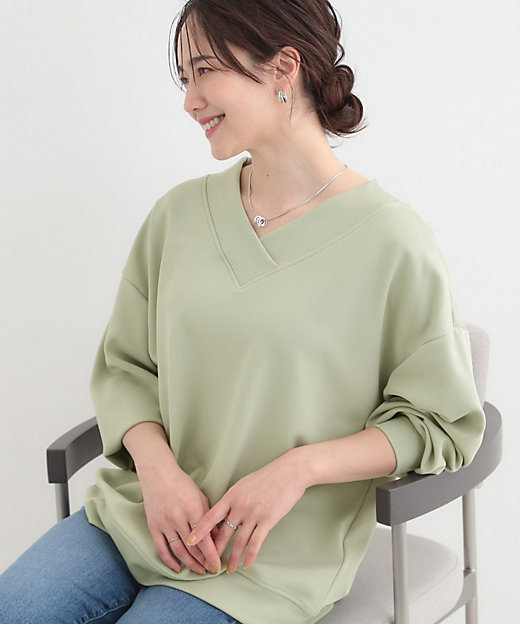 洗濯機可】インせずすっきり見え。カットツイルVネックトップス