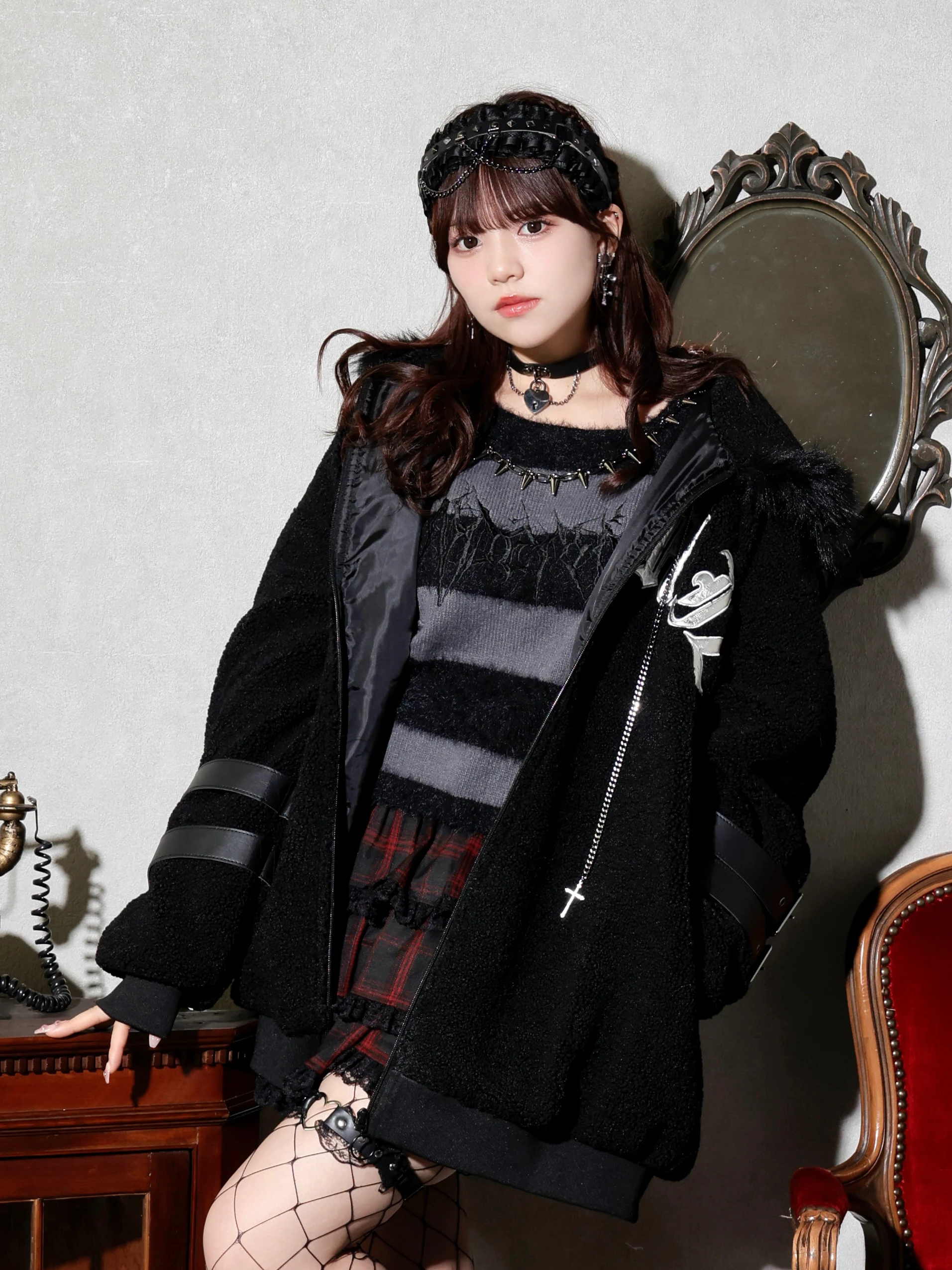 ダブルバックルうさ耳ユニセックスボアブルゾン（ブルゾン｜オフ