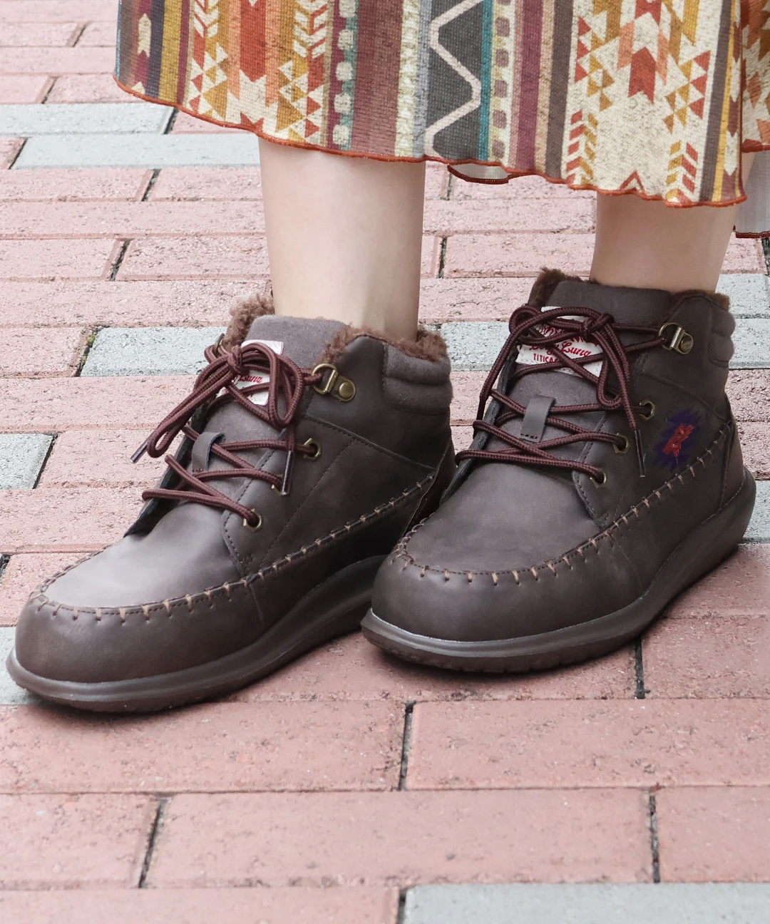 ネイティブ刺繍スニーカー 【3月2日(月)15時までの限定価格