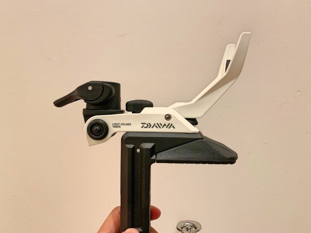ダイワ ライトホルダー160CHは、船釣りにめっちゃ便利すぎ！！ - J