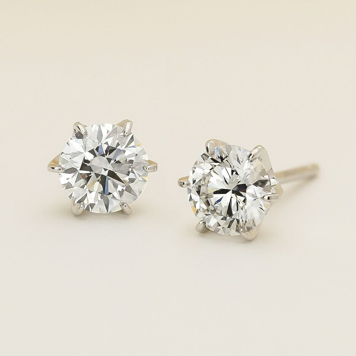 0.5ct×2（IGI鑑定書付）ラボグロウンダイヤモンド プラチナ ピアス（両