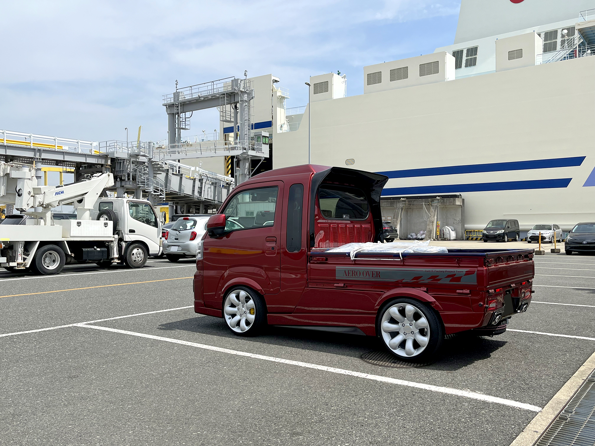 K-TRIDER｜ハイゼットジャンボ コンプリートカー納車☆ – ジムニー