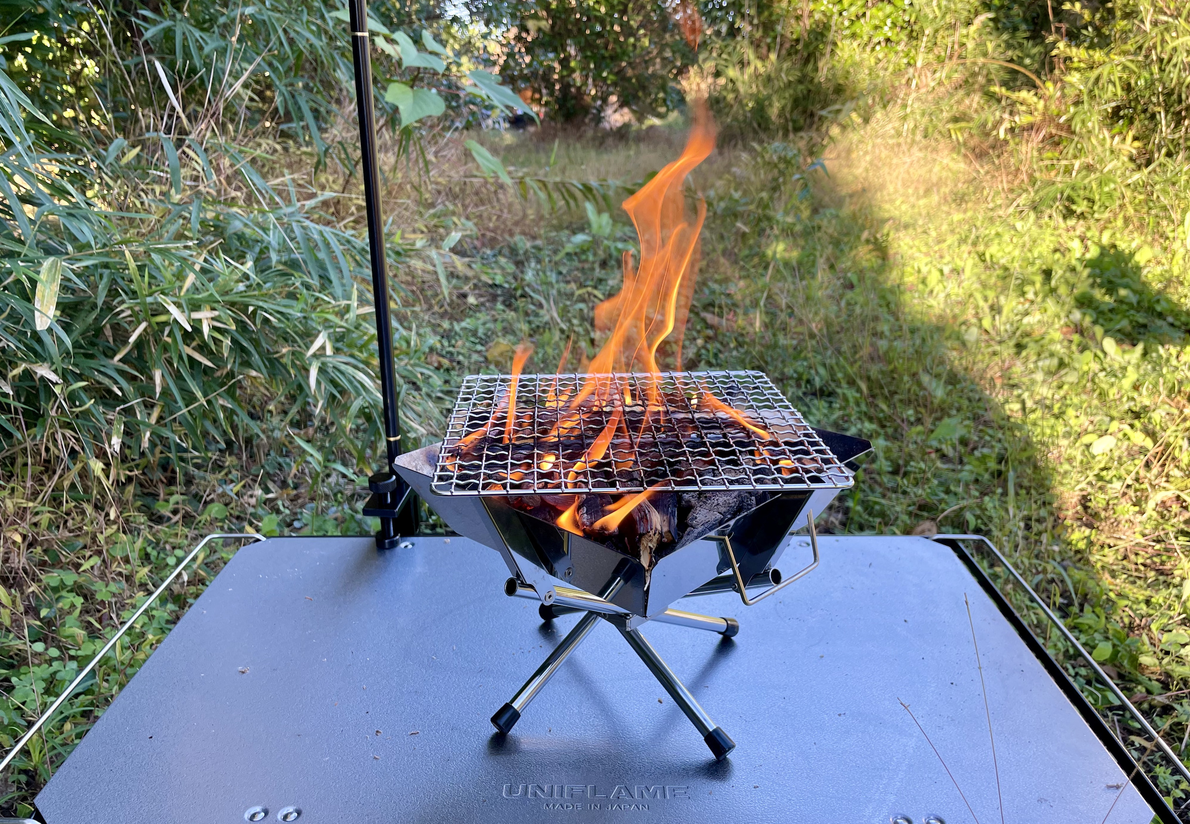 廃盤から復活！ファイアグリルsoloをレビュー】炭火調理もしやすい小型