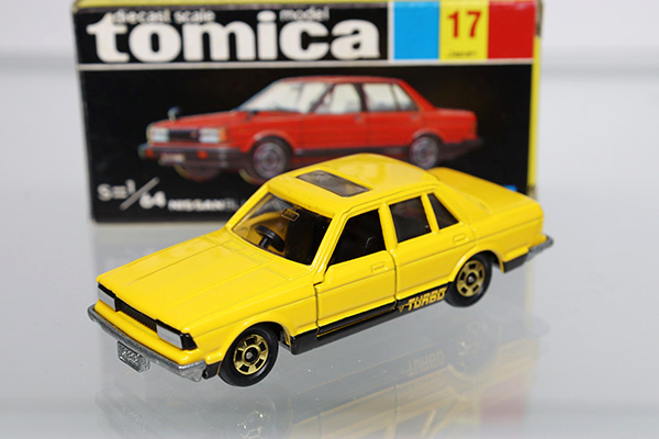 ミニカーショップ ケンボックス トミカ 黒箱☆17☆日産ブルーバード