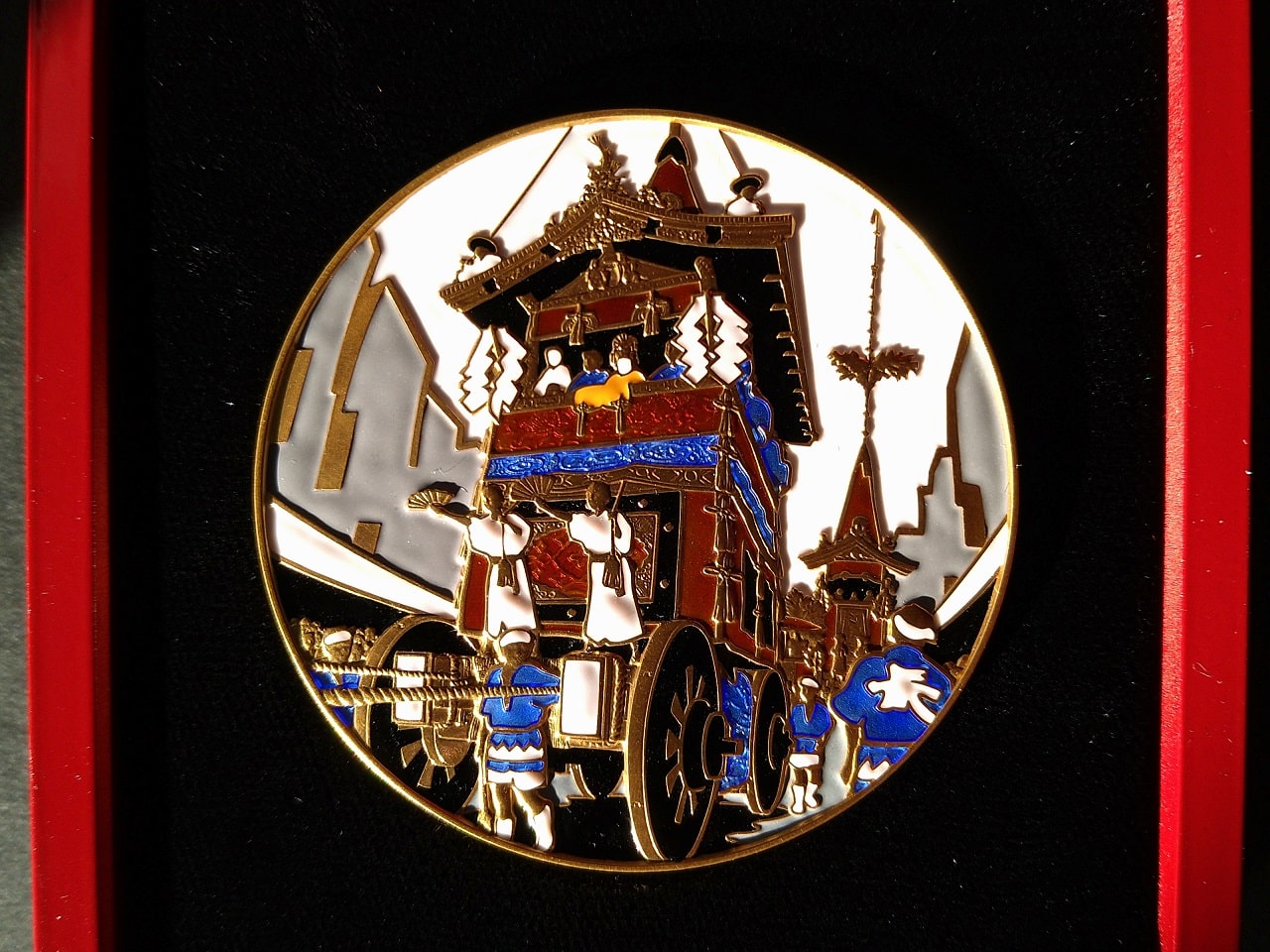 造幣局 七宝章牌 祇園祭の紹介（2010） | 金銀砂子・造幣局の金属工芸