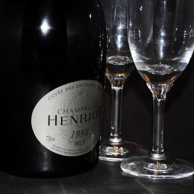 1998年シャンパン | Henriot Cuvee des Enchanteleurs（アンリオ