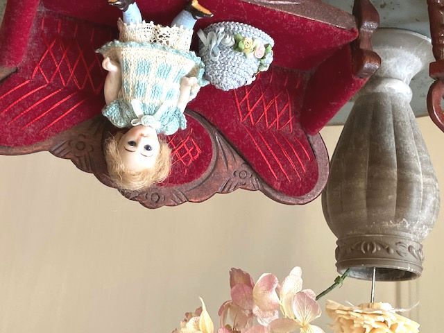 ジャーマンアンティーク グラスアイを持つ極小ビスクドール 7cm