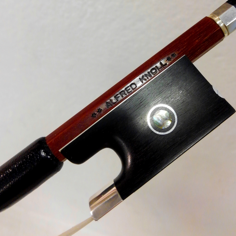 バイオリン専門店の国際楽器社からALFRED KNOLL クノール弓の紹介です