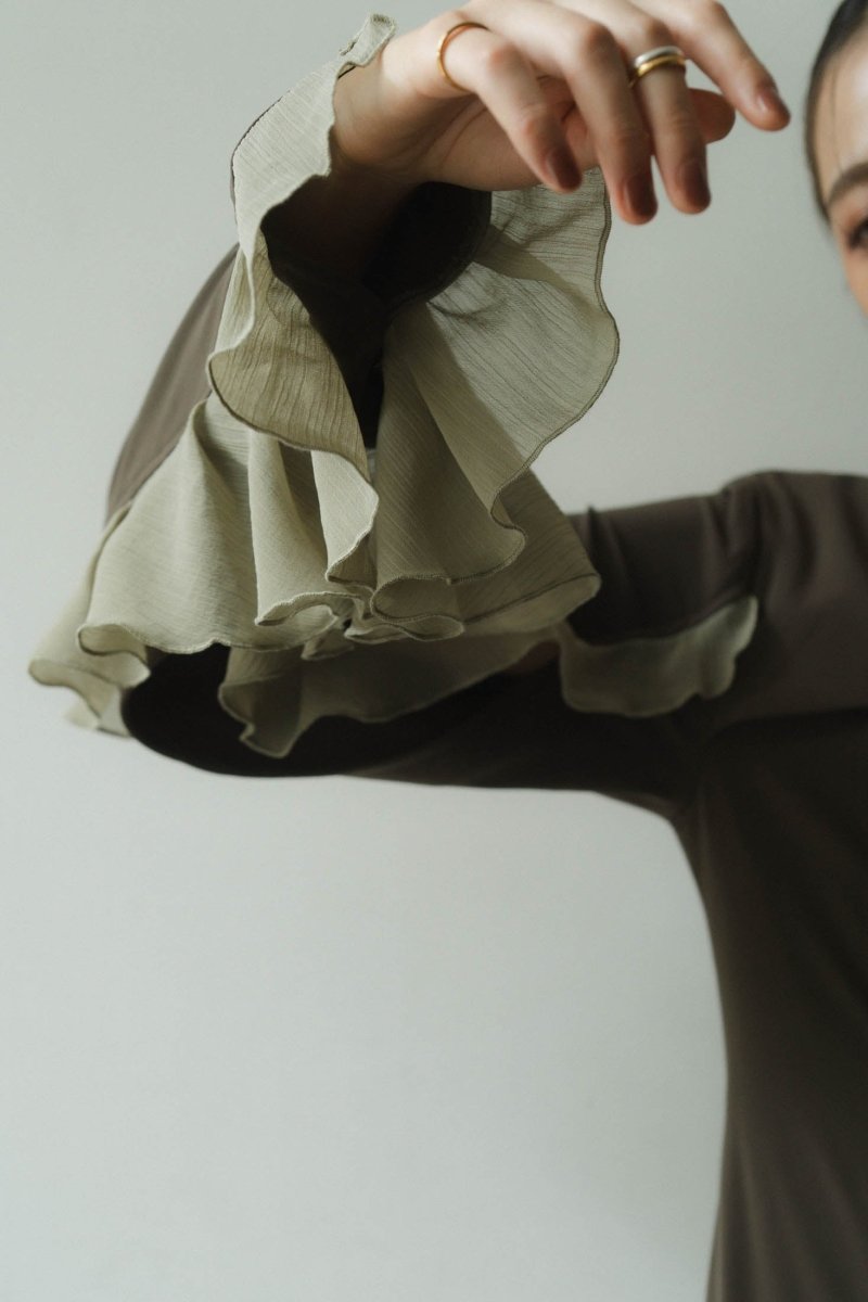 frill sleeves one piece/khaki | KNUTH MARF