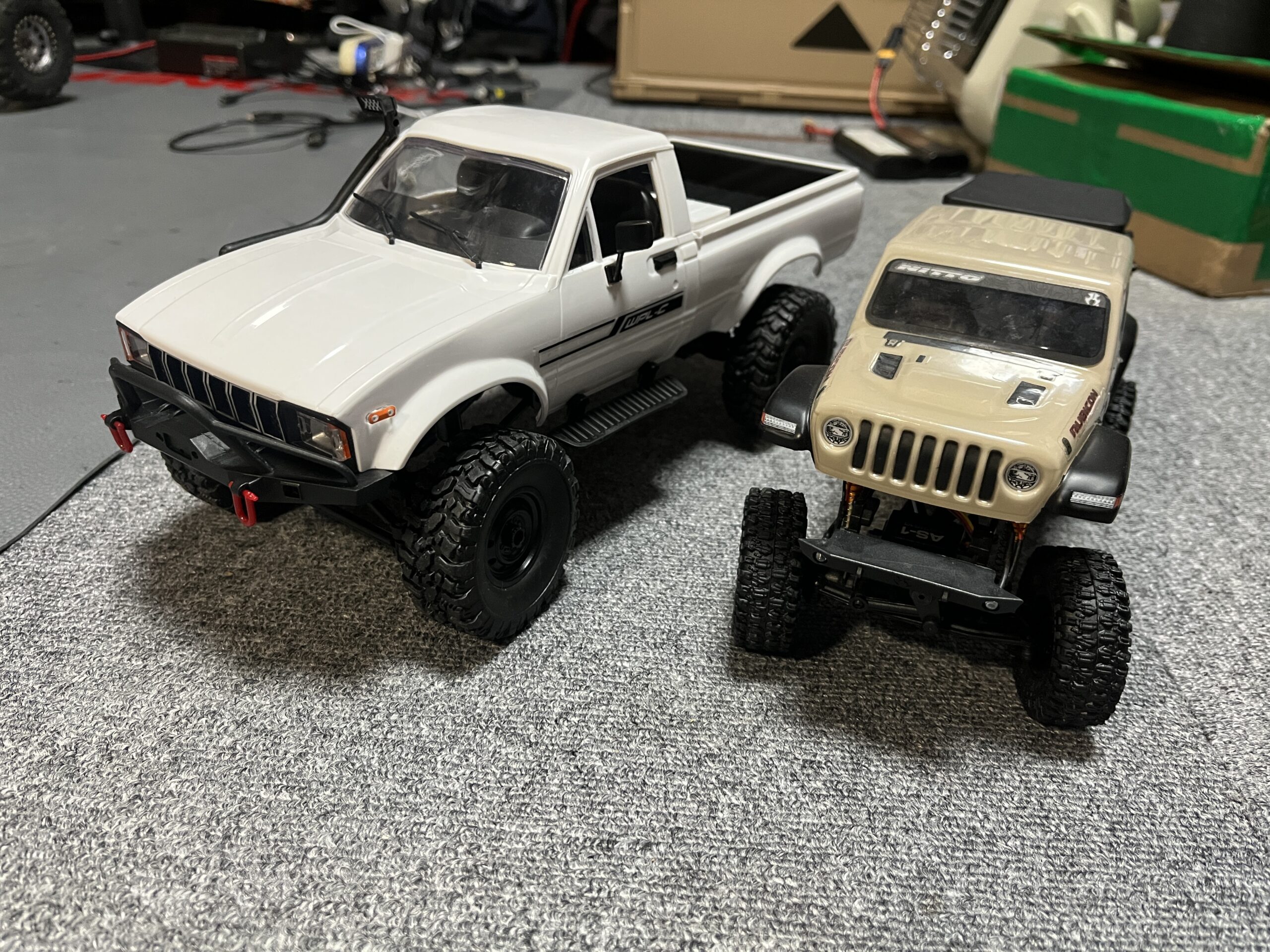 WPL C24 ＋ D12 ボディ WPL C24にD12ボディ載せ｜WPL C24 ＋ D12