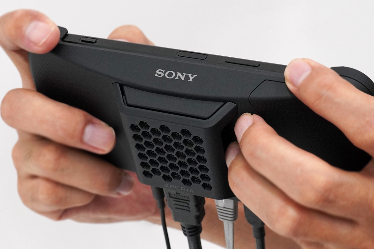 Xperia 1 V、Xperia 1 IV対応のゲーミングギア「Xperia Stream(XQZ